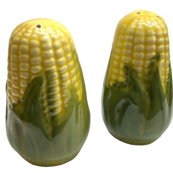 Vintage Shawnee Pottery King Corn Salt & Pepper Shakers - Picture 4 of 5